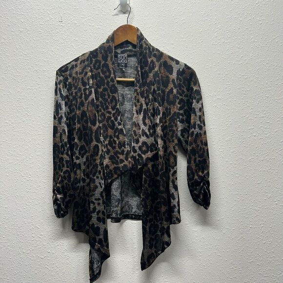 Clara Sun Woo Sweaters - Clara Sun Woo Women’s Cheetah Animal Print 3/4 Sleeve Cardigan Size M
